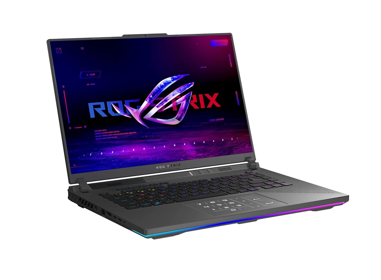 ASUS ROG Strix SCAR 16 2025 con RTX 5090 sobre fondo oscuro
